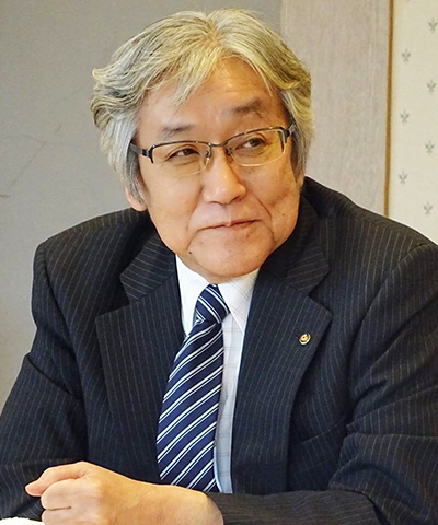 特定非営利活動法人 絵本・児童文学研究センター 理事長 兼 所長 工藤 左千夫
